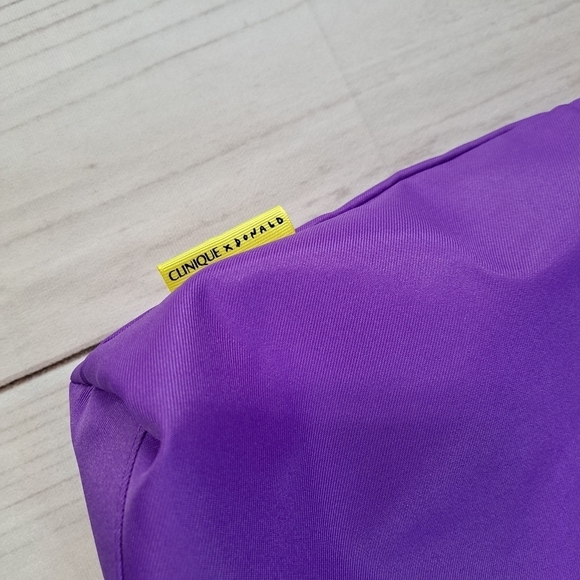 3 FOR 12 SALE Clinique × Donald REVERSIBLE Tote Bag - Picture 3 of 12